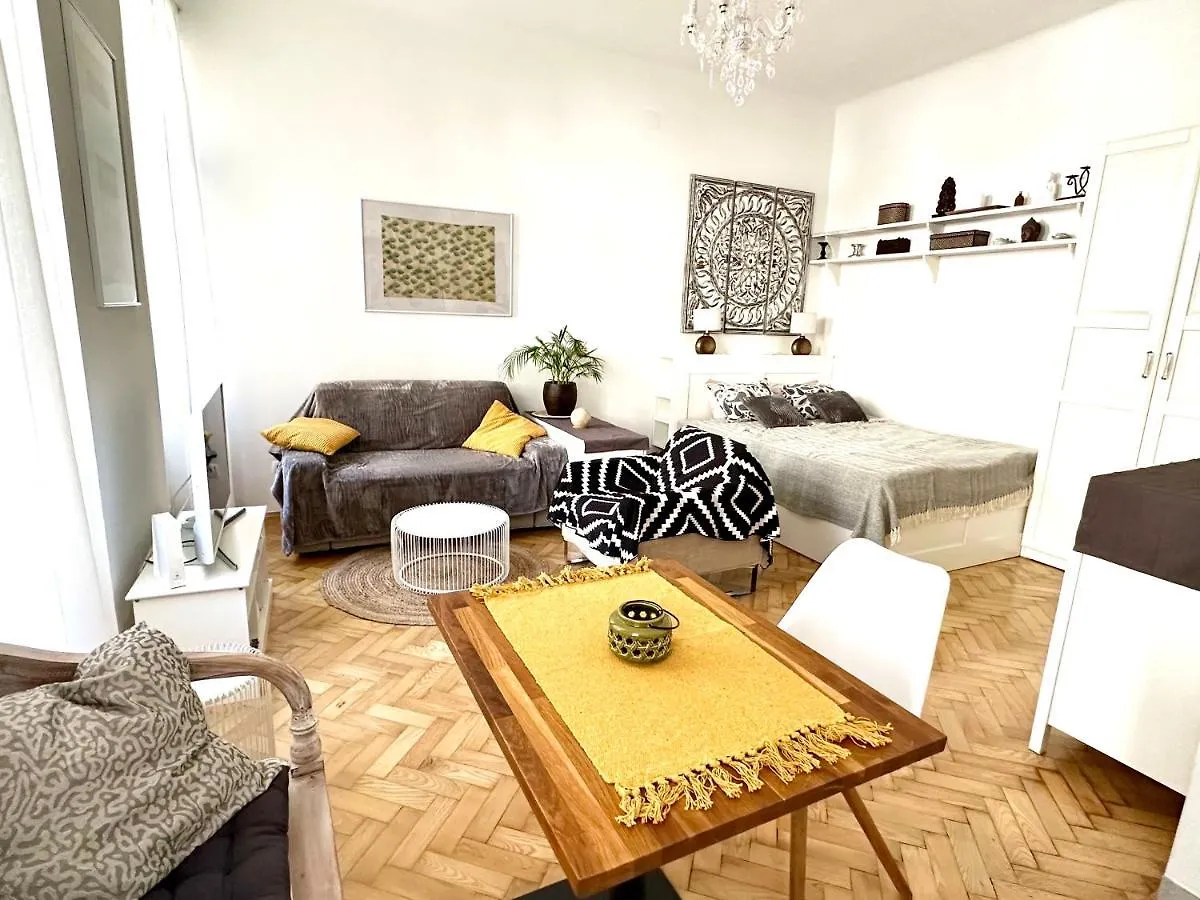 Cozy City Apartment Close To Metro - Self Check-In Vienna Austria
